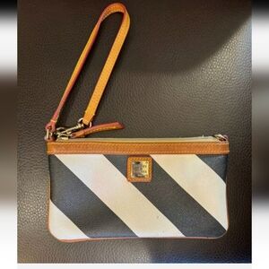 Dooney& Bourke Large slim wristlet